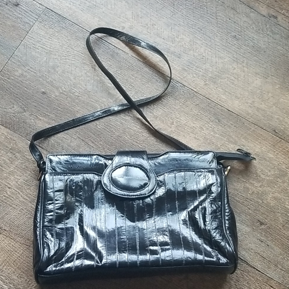 Vtg Black genuine EEL skin shoulder bag